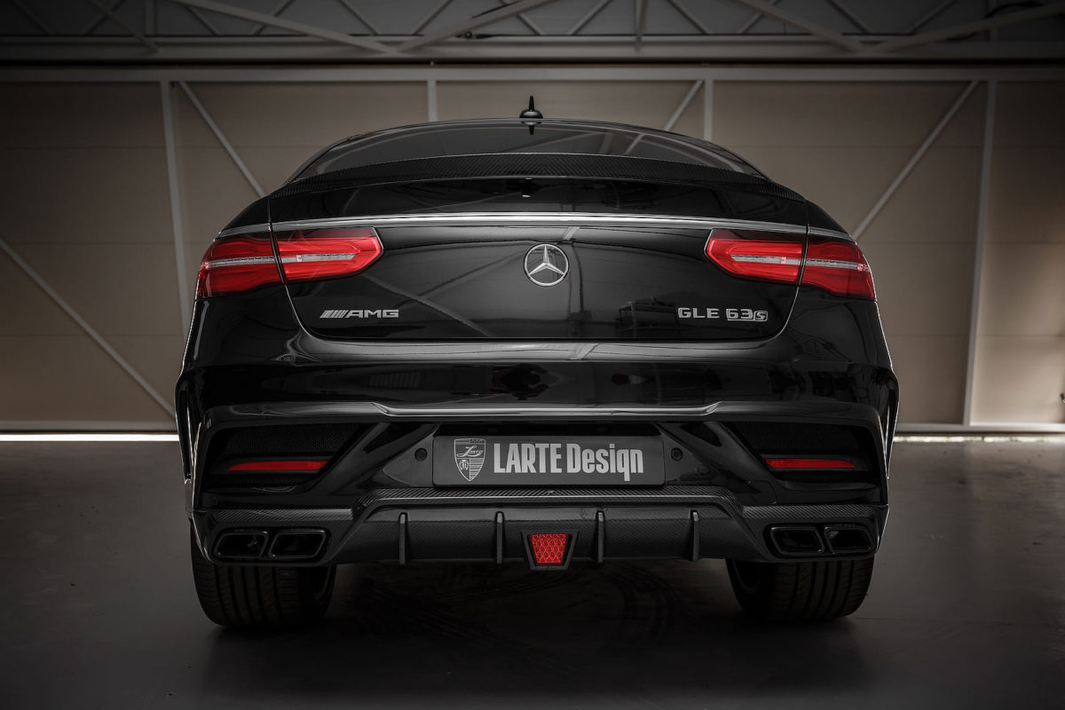 Mercedes GLE Coupé mit Bodykit von Larte, Frontansicht